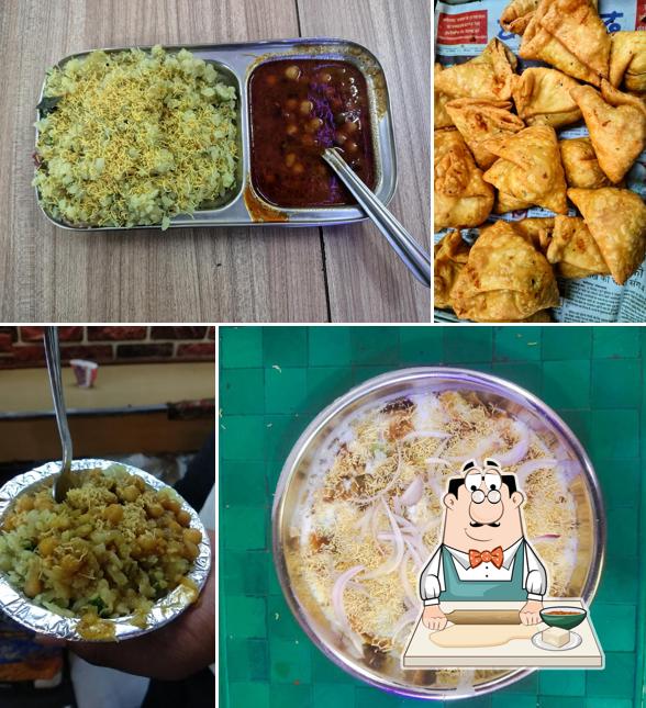 Samosa at Banchhor poha & cafe