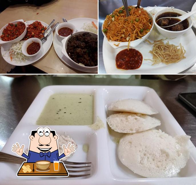 Food at S Kumar Wadewale
