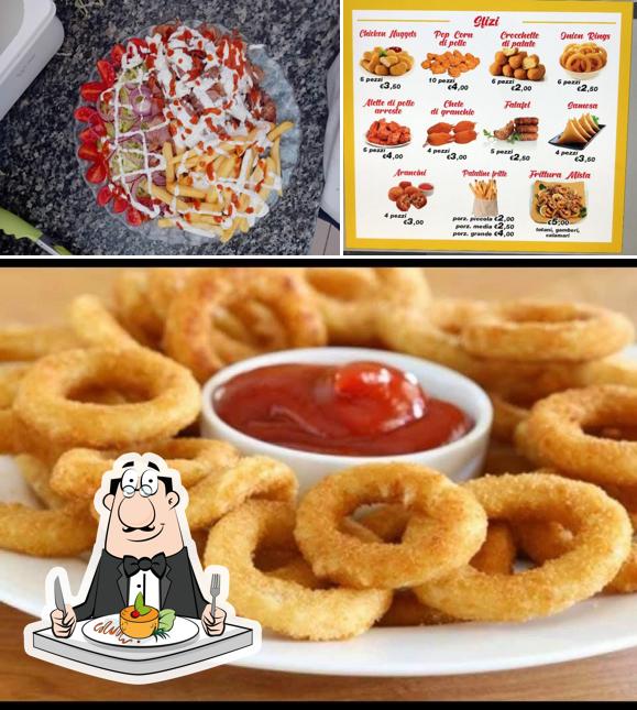 La cibo e interni del ristorante