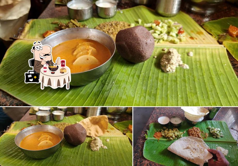 Food at Parvathamma Mess