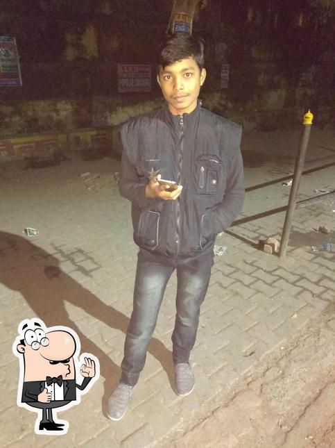 Look at the image of Balaji Shakahari Bhojanalay & Jalpan Gruh