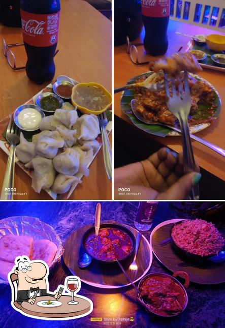 Food at CL Momo Hut 