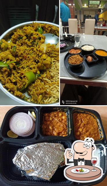 Biryani at Shreenath Hotel