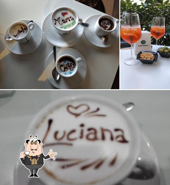 Vai a provare le tante cose da bere disponibili da Caffè Italiano