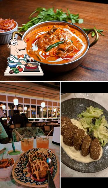 Chicken curry at Gola Sizzlers, Civil Lines