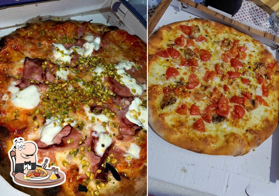 A Cocktail Bar, puoi assaggiare una bella pizza