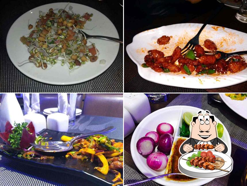 Food at 11 to 11 Tastebusterzz