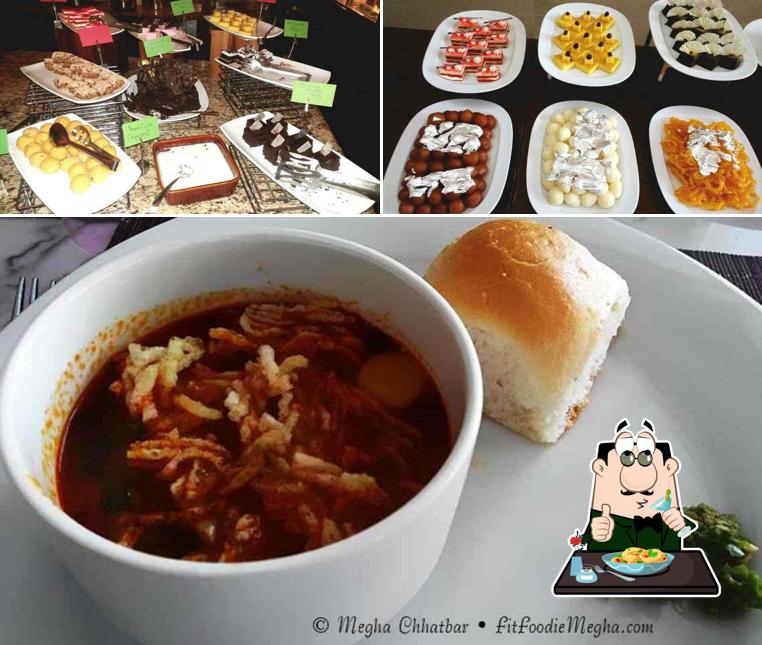 Food at MoMo Cafe - Courtyard By Marriott Hotel, Chakan