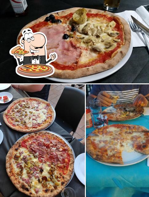 Scegli tra le molte varianti di pizza