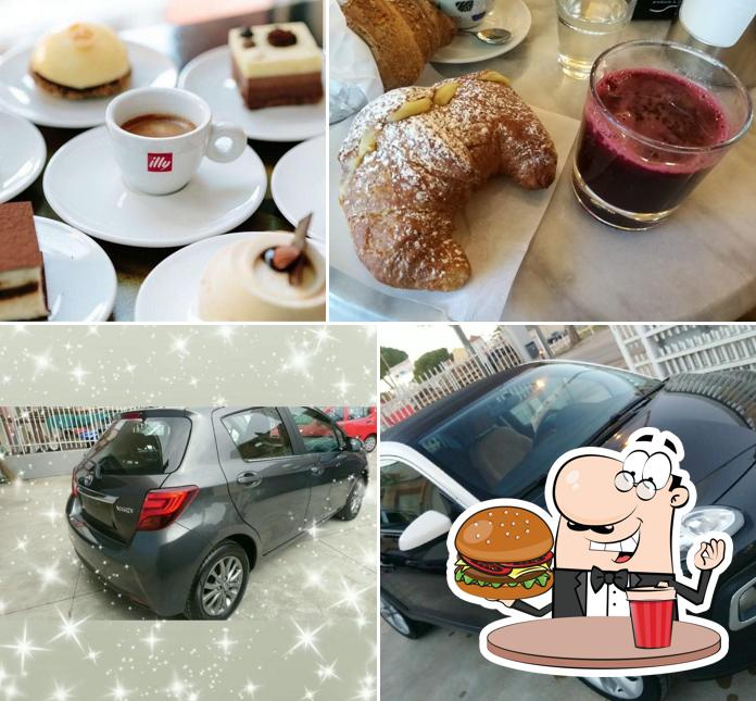 Prova un hamburger a Regina Cafè