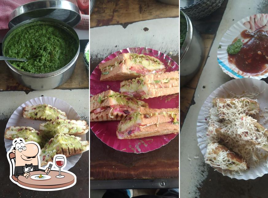 Food at Dipak aahar sendwich pawbhaji pulav