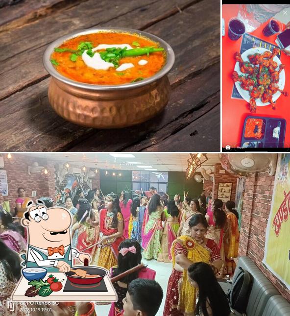 Chicken curry at YOO YOO TOWN RESTRO AND PARTY HALL