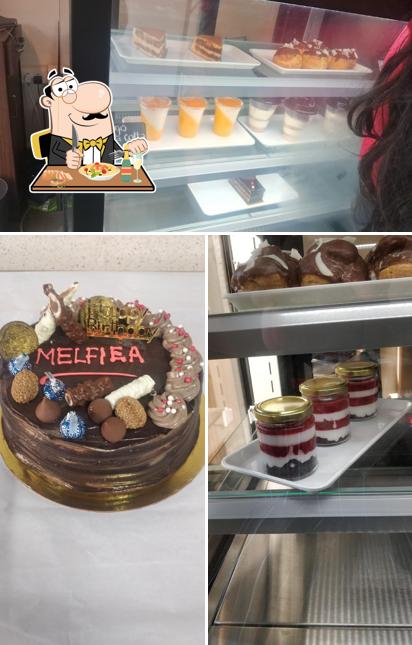 The picture of What's for Dessert?’s food and interior