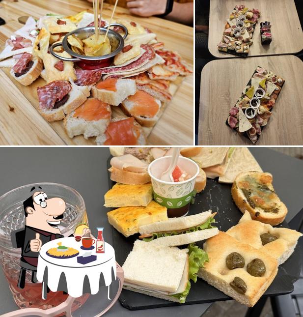 Piatto di formaggi al L'Angolo del Caffè