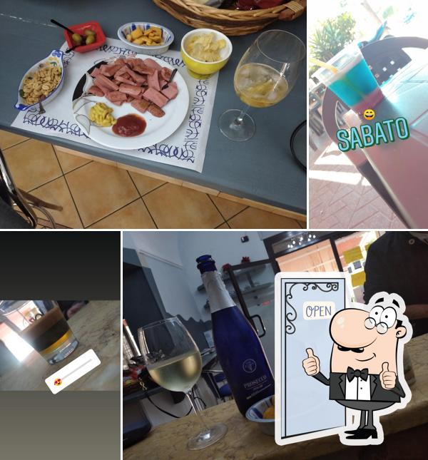 Vedi la foto di Caffetteria Del Viale