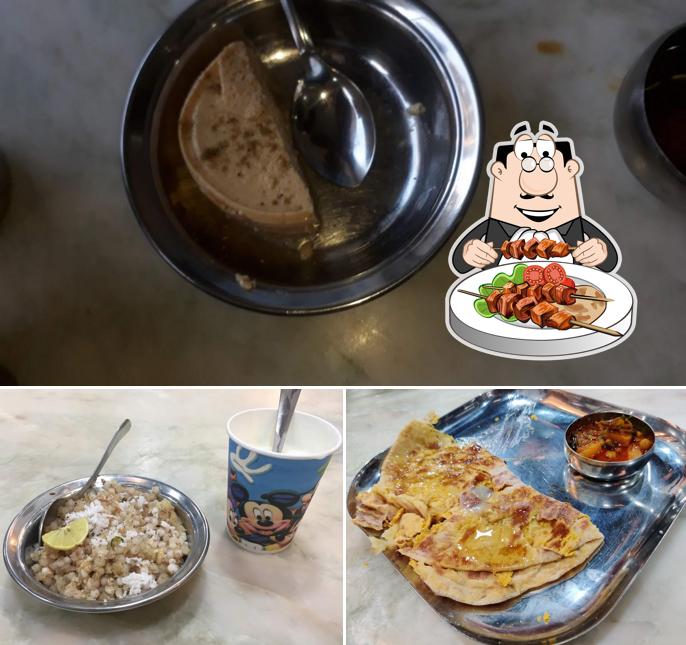 Food at Chavicha Patta 1123