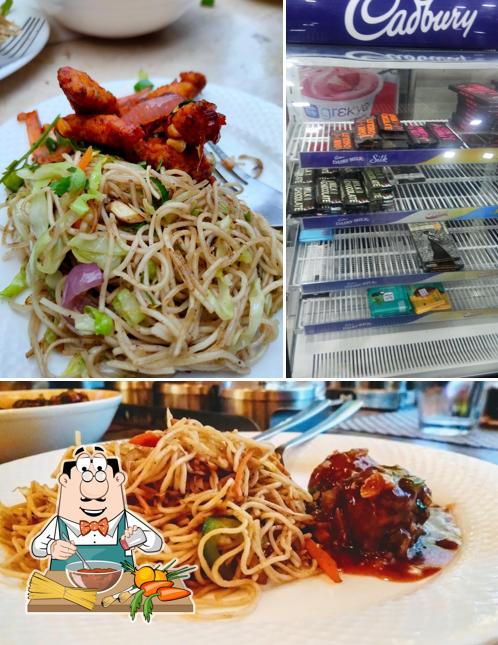 Spaghetti bolognese at Frontier's Cafe