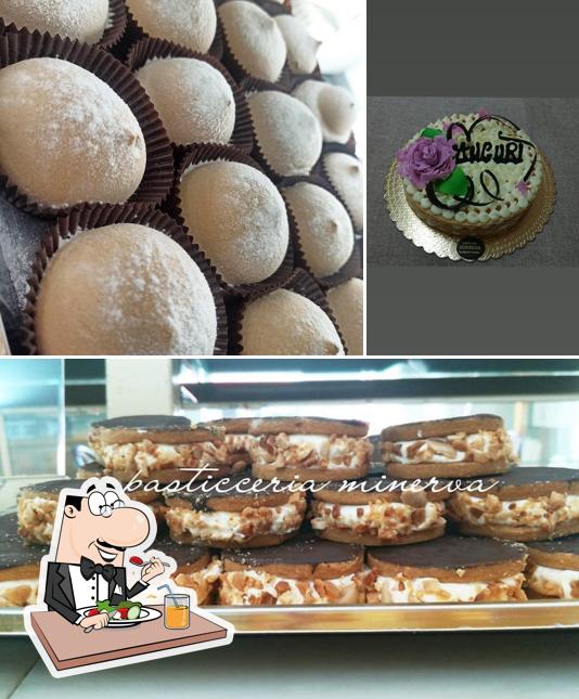 Platti al Pasticceria Minerva