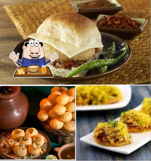 Meals at No. 1 VYAS JI PICHKEWALE