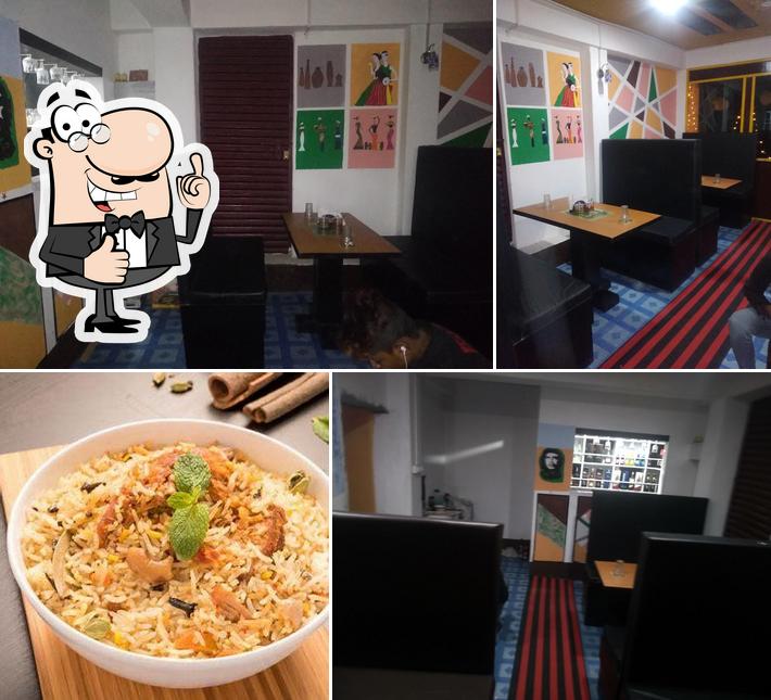 Look at the picture of Splash Food & Liquids