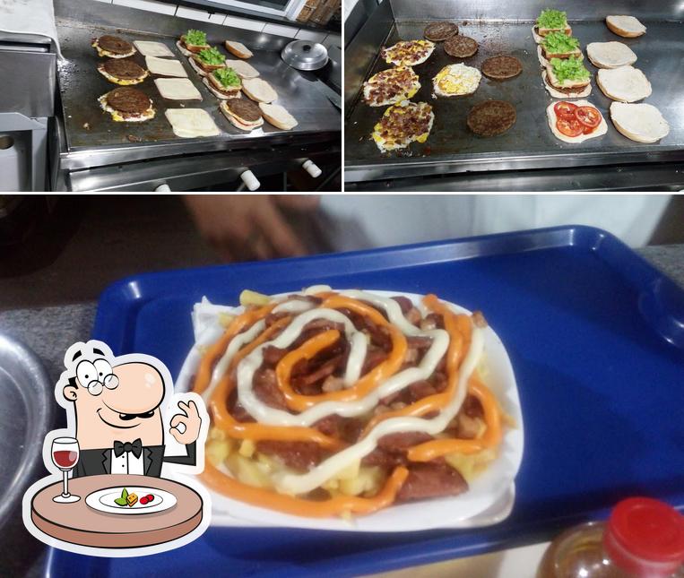 Comida em Papagaio Lanches