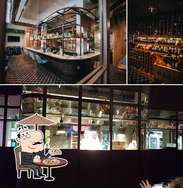 La foto della esterno e vino di Quebracho Steakhouse & Mixology