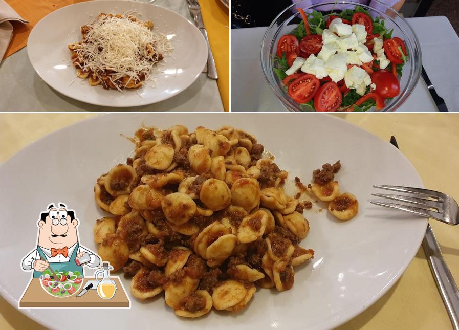 Insalata greca al Il Trullo Osteria Pizzeria Cucina Pugliese