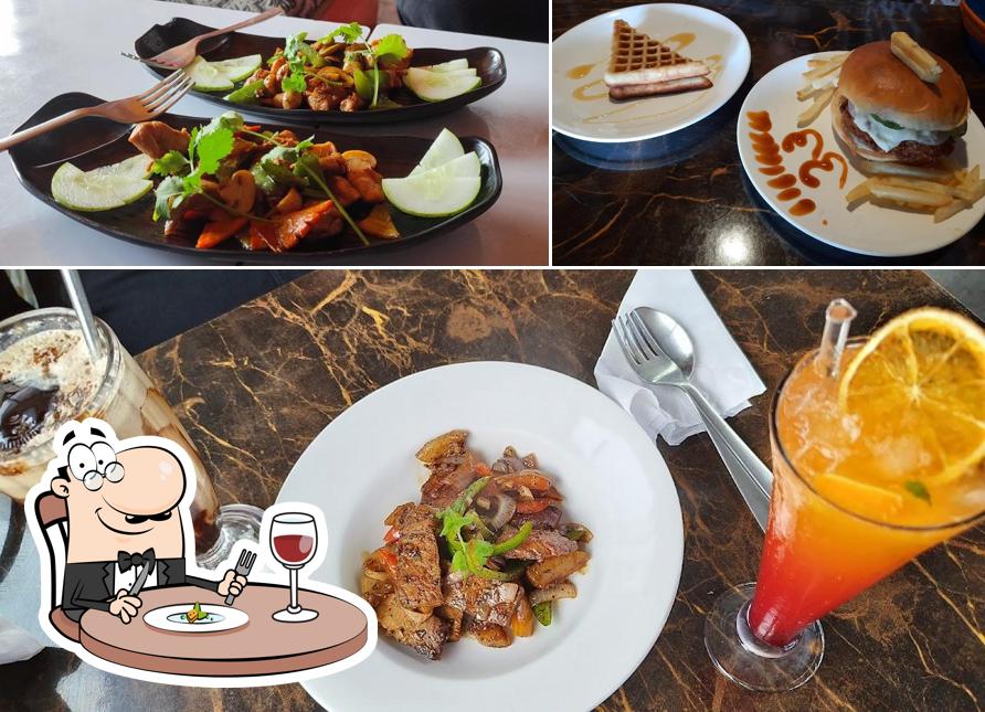 Food at 33Dream Café