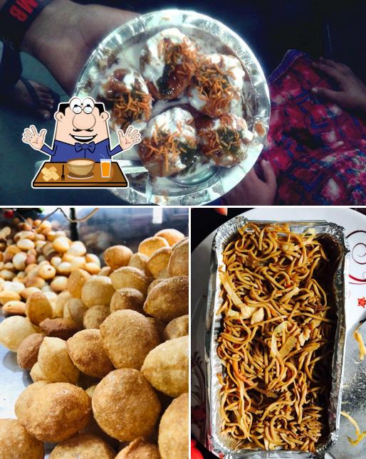 Food at Lovely Chat Bhandar