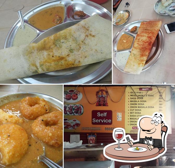 Food at Vijay Snacks Center