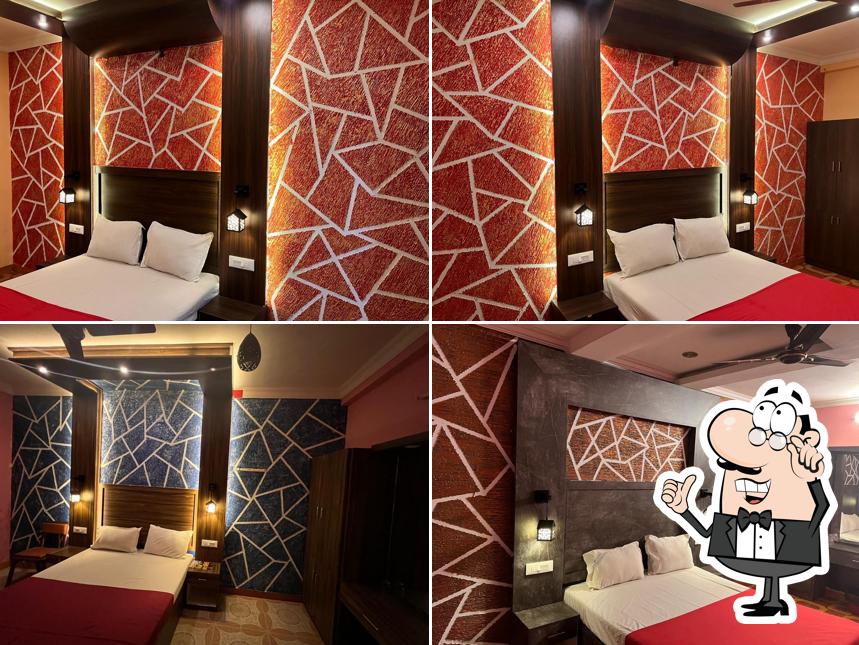 Check out how Hotel Sree Saravana Bhavan looks inside