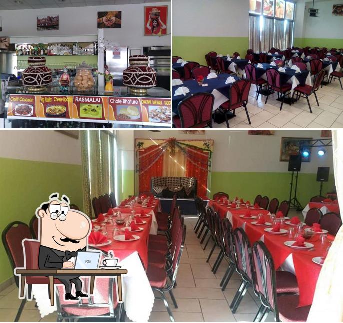 Tra le diverse cose da Rangla Punjab Ristorante Indiano & Bar si possono trovare la interni e nozze