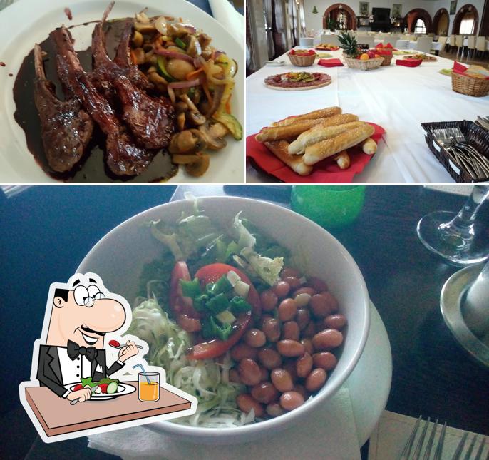 Platti al Restoran Aquacity