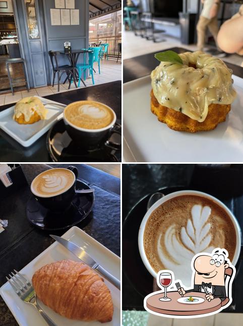 Comida em Café Clandestino