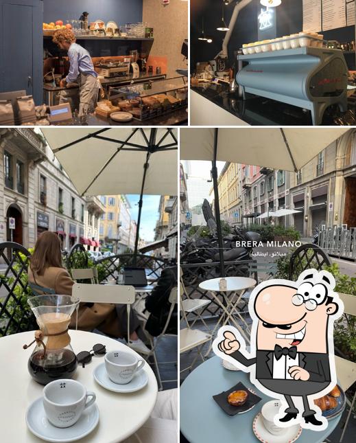 Gli esterni di Cafezal Specialty Coffee - Brera