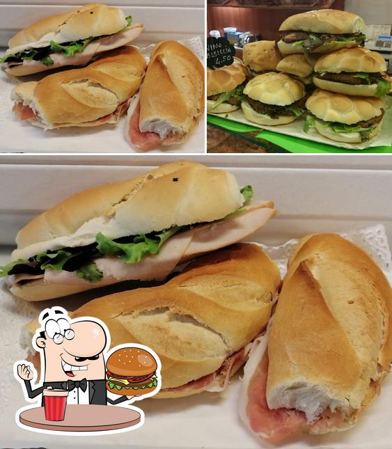 Ordina un hamburger a Forno Dolcemilia Vecchia Reggio