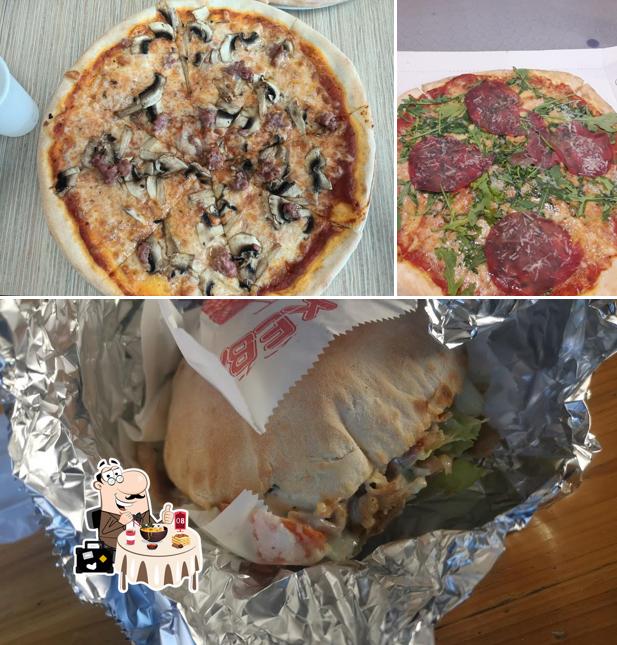 Cibo al LA PIZZERIA DEI PORTICI