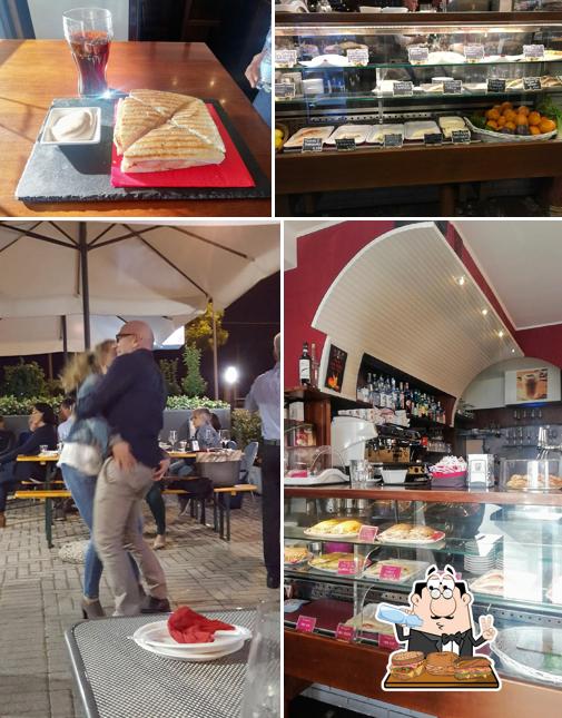Ordina un panino a Andy Bar