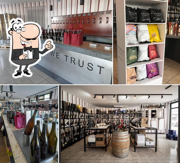 Gli interni di Enoteca Vineria Perbacco - Vini Sfusi Di Qualità