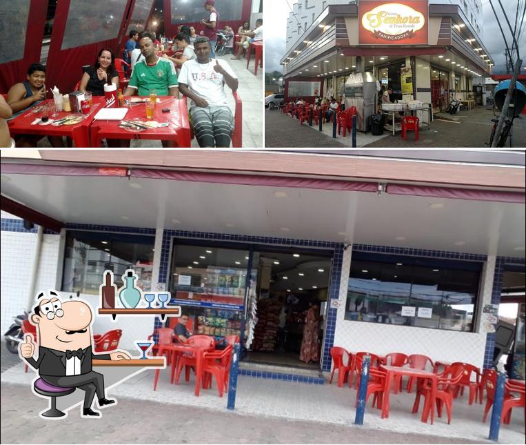 O interior do Panificadora Nossa Senhora de Praia Grande