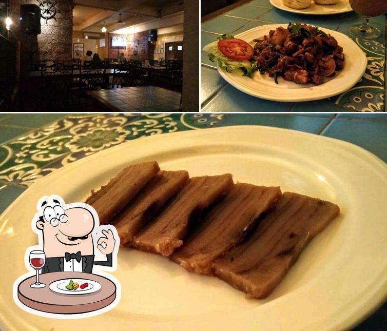 Meals at Carnival de Goa