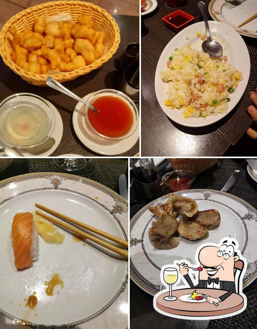 Platti al Ristorante Jin Lai Deng