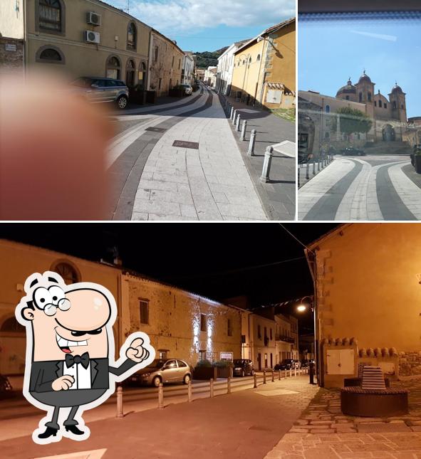 Goditi la vista dagli esterni di ABAS - Ristorante, pizzeria, affittacamere