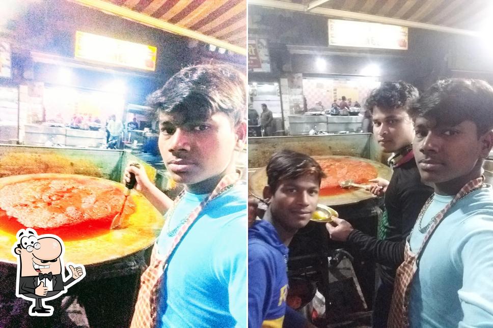 Here's a picture of Bhalla vaishnav Dhaba