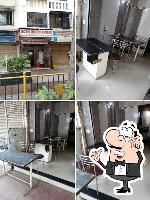 The interior of Sheetal Picnic Hotel