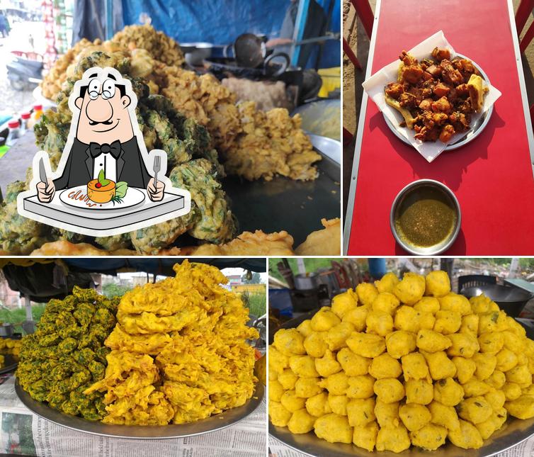 Food at Rajkumar saini Pakora &Tea