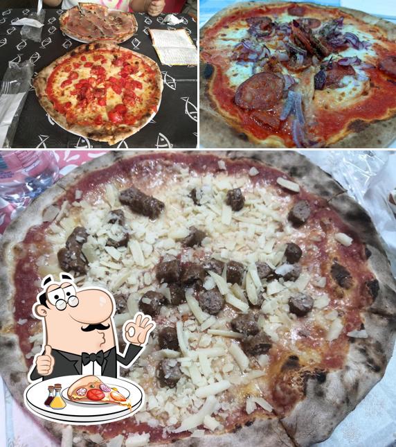 Scegli tra le molte varianti di pizza