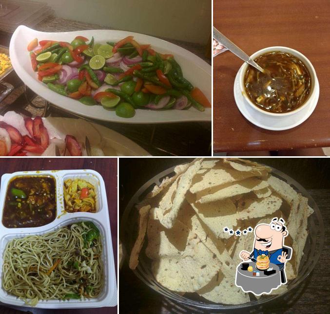 Food at Aryan Family's Delight