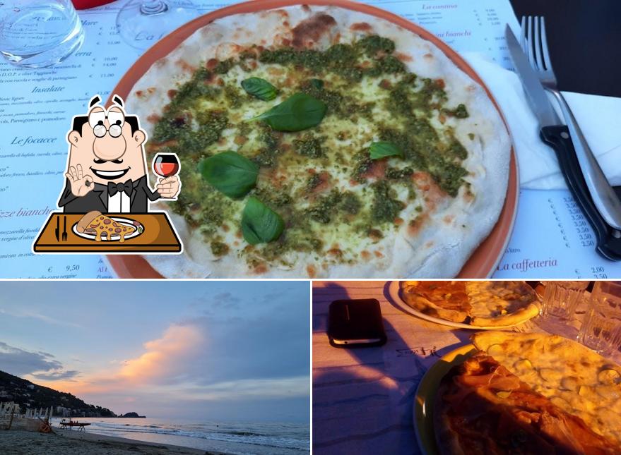 Ordina una pizza a La Lanterna pizzeria