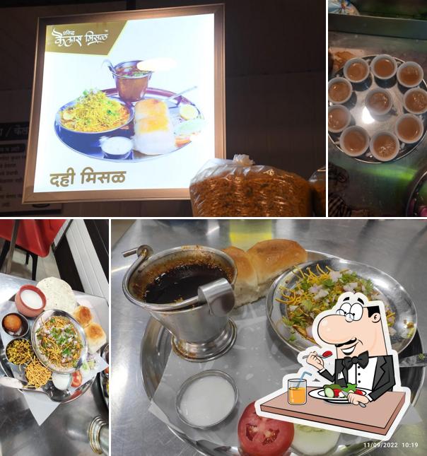 Food at (kailas Misal )SARDAR KHARADE SADAN